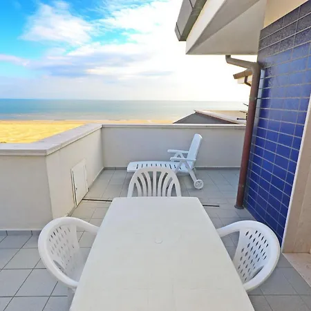 Lignano Top-floor Flat Near Center * リニャーノ・サッビアドーロ