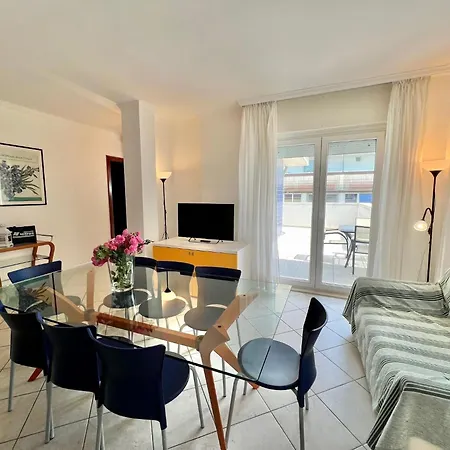 Lignano Top-floor Flat Near Center *