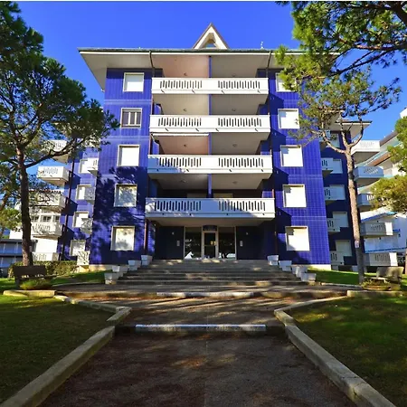 Lignano Top-floor Flat Near Center Lignano Sabbiadoro