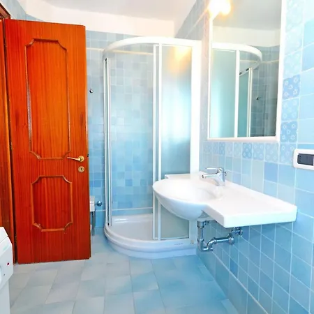 Lignano Top-floor Flat Near Center *