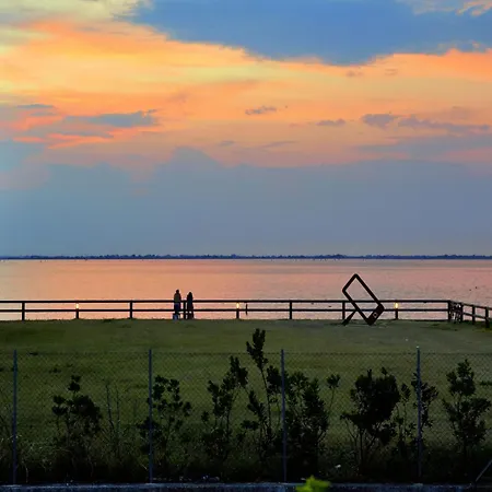 Lignano Top-floor Flat Near Center *